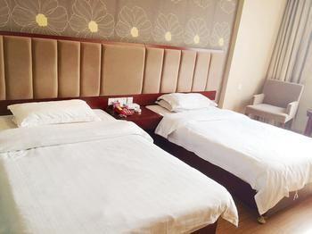 Danfengbailu Business Hotel Nanchang  Esterno foto